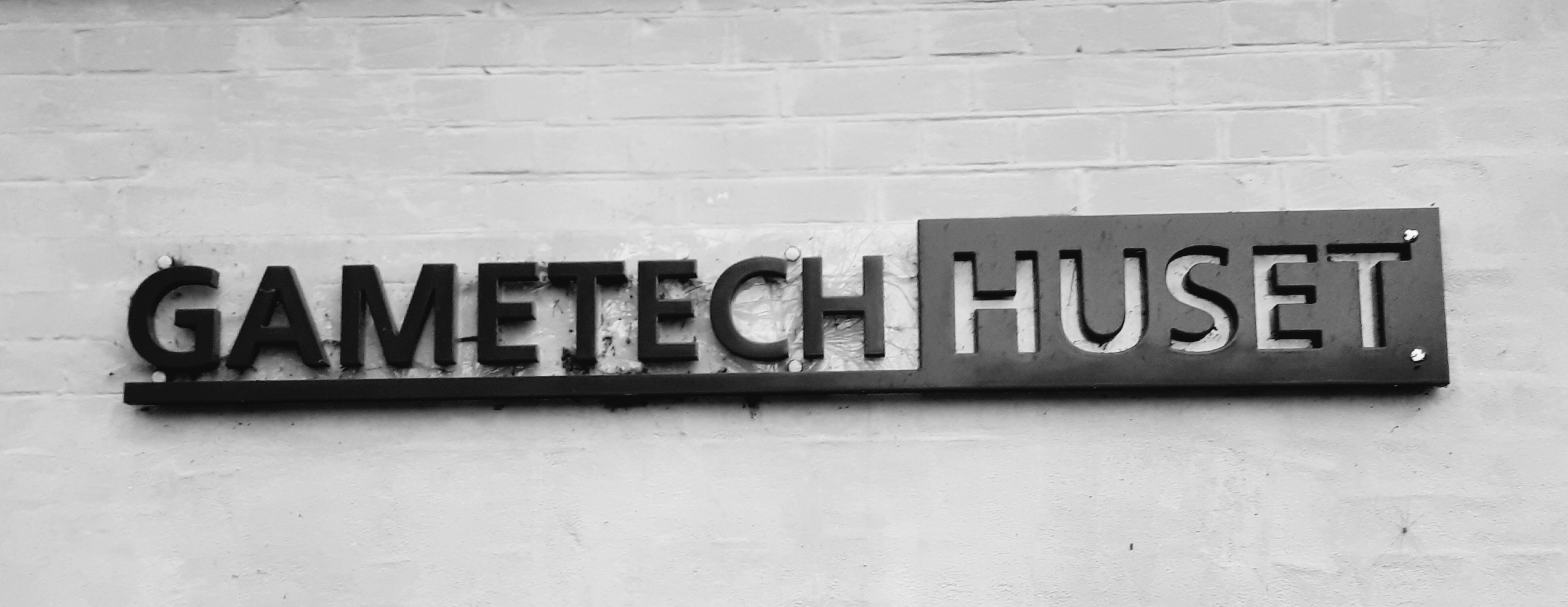 GAMETECH HUSET. E-SPORT FOR UNGE I NÆSTVED