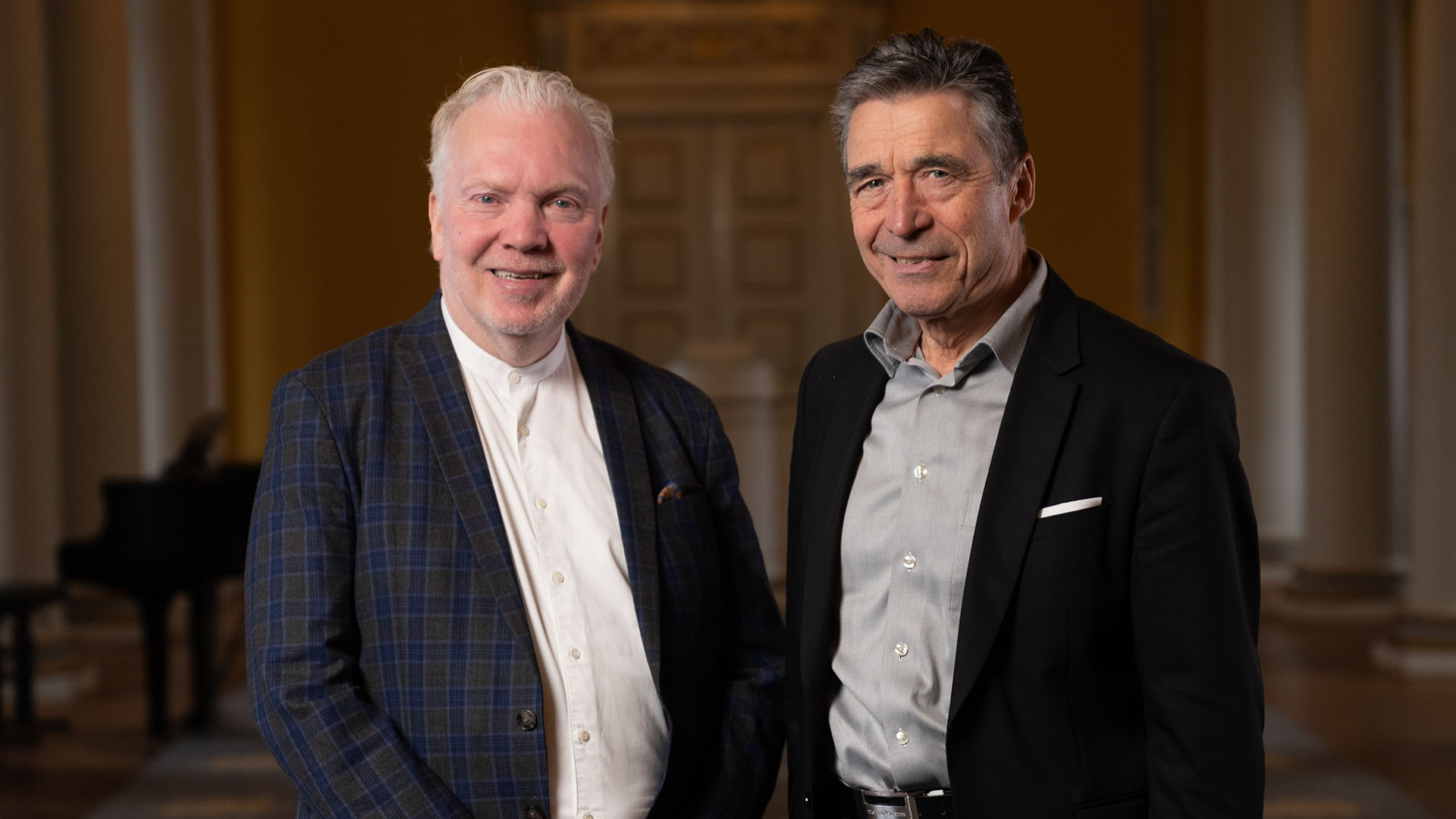 Anders Fogh Rasmussen og Søren Dahl talkshow 05. oktober kl. 19:00